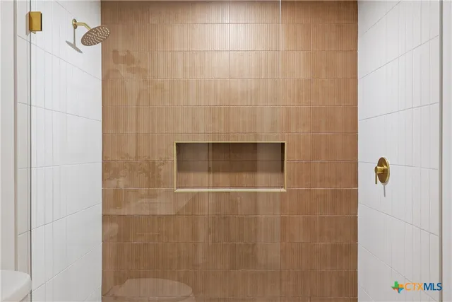 $675,000 | 6809 Willamette Drive, Austin, TX 78723