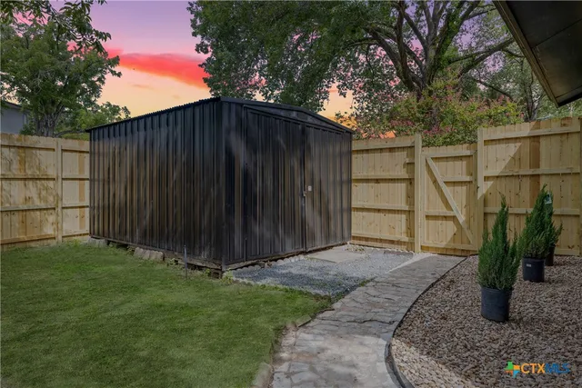 $675,000 | 6809 Willamette Drive, Austin, TX 78723