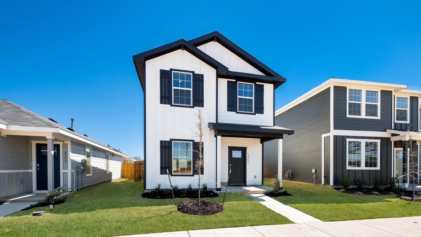 312 Santo Domingo Road Bastrop, TX 78602 - Photo 2 of 21