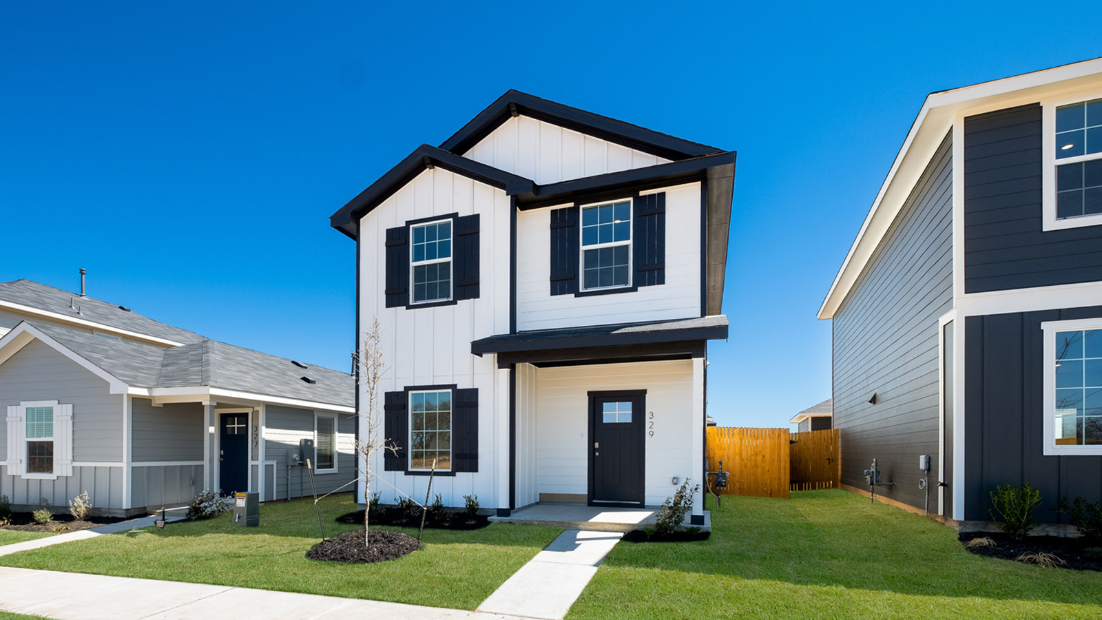 312 Santo Domingo Road Bastrop, TX 78602 - Photo 3 of 21