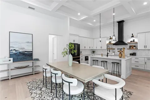 $1,634,000 | 201 South Shade Avenue, Sarasota, FL 34237