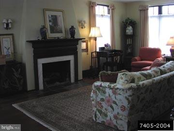 1032 Arlington Road York, PA 17403 - Photo 6 of 8 Gallery Image 6