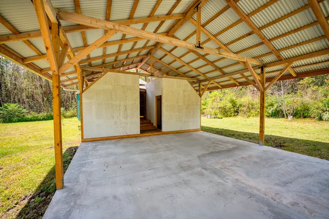 a view of an empty room with a yard