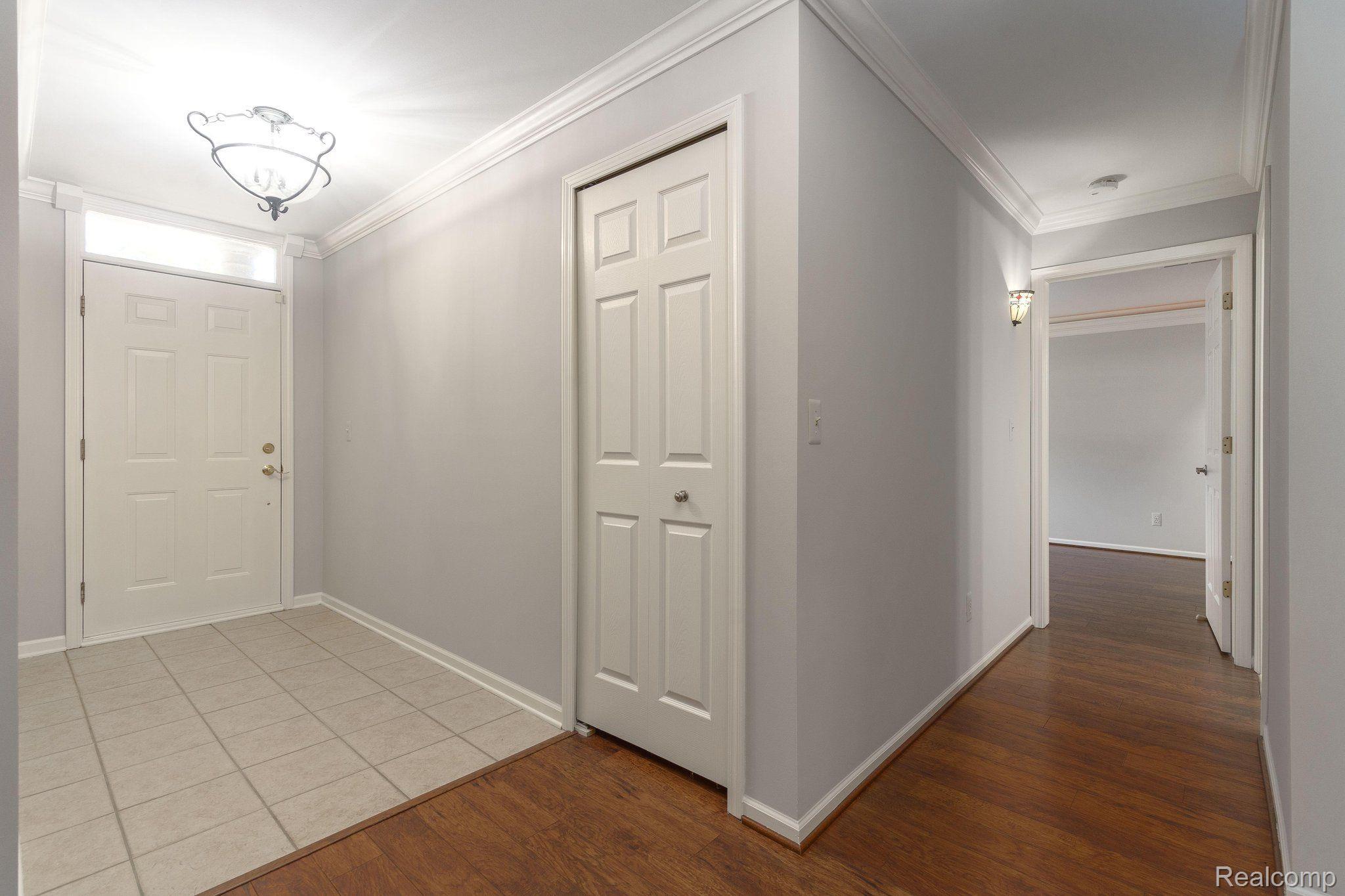 3586 Tremonte Circle Rochester, MI 48306 - Photo 7 of 28 Gallery Image 7