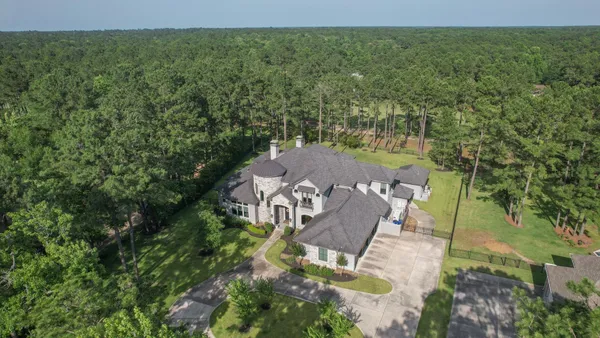 a view of a lake from a yard