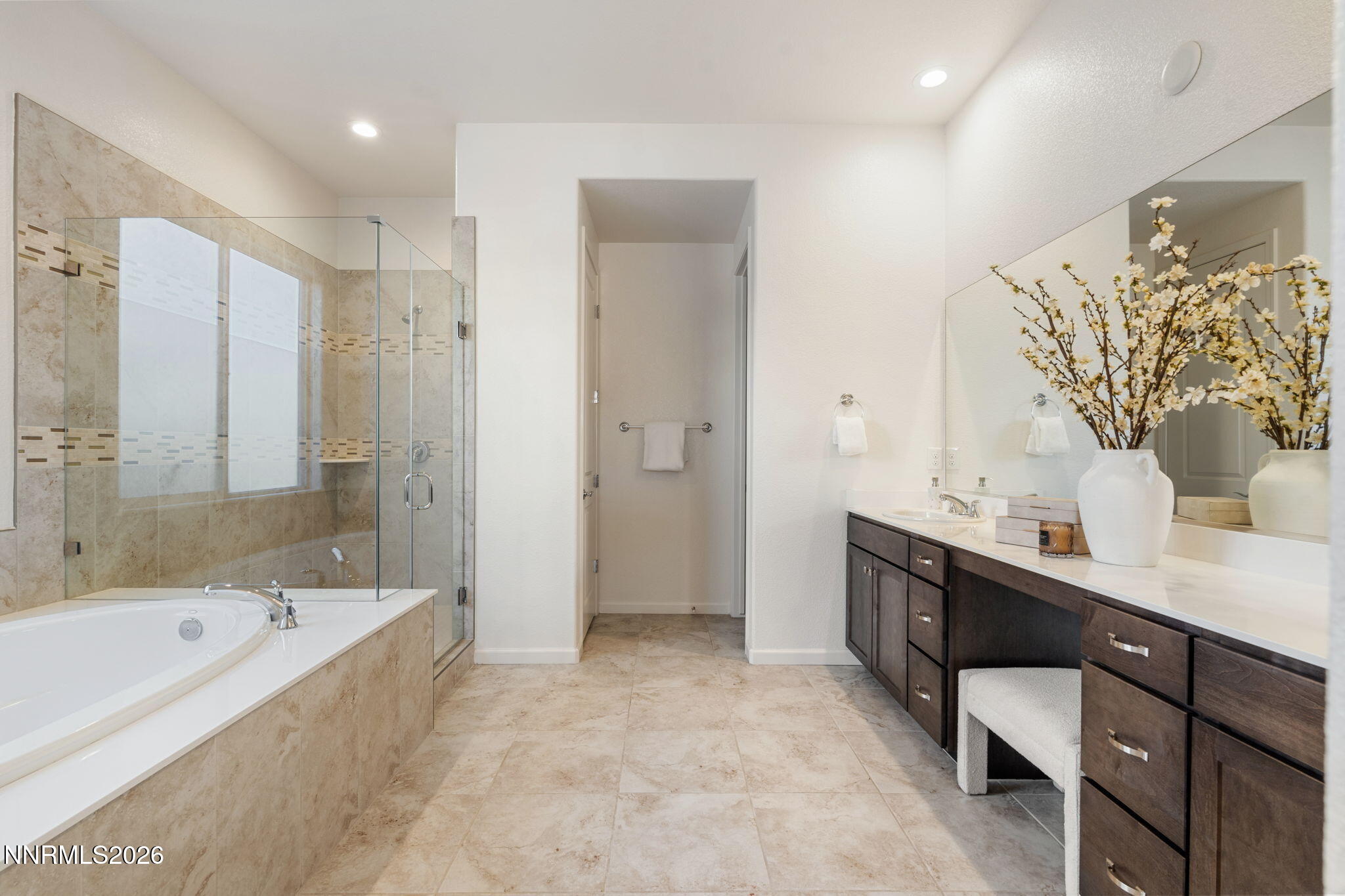 2001 Neviekay Lane Reno, NV 89521 - Photo 16 of 32 33-web-or-mls-DSC04705