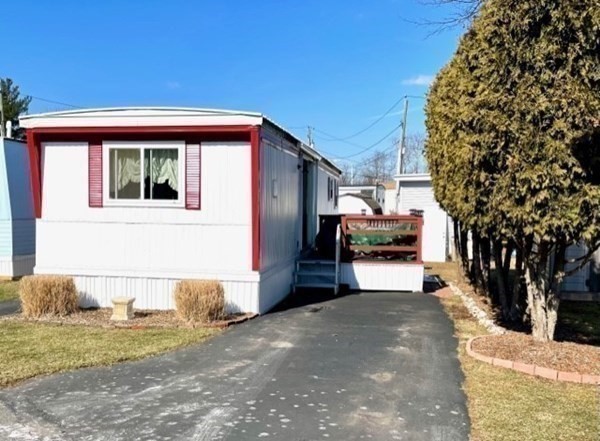 93 Grochmal Avenue, Unit 80 Springfield, MA 01151 - Photo 22 of 24 Gallery Image 22