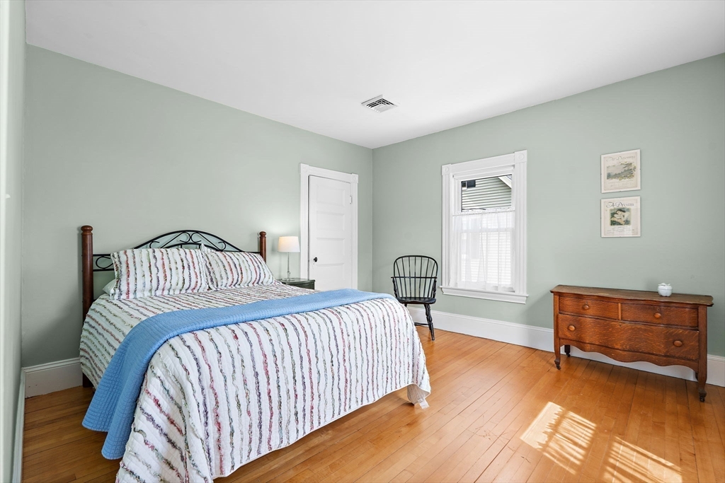 18 O'Neil Street Hudson, MA 01749 - Photo 24 of 40