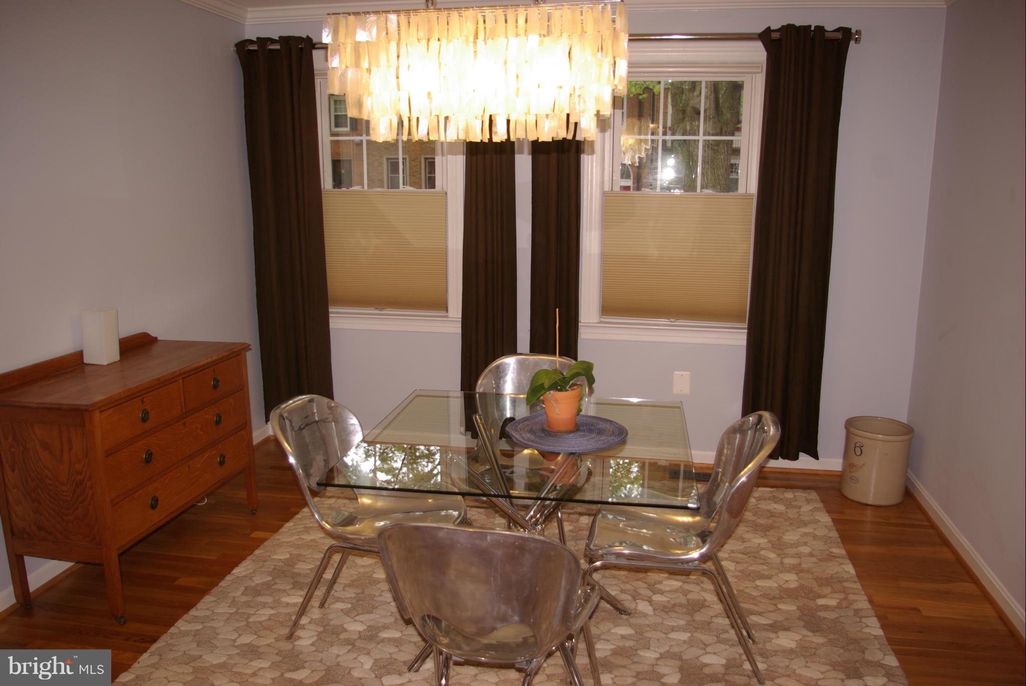 609 G Street Southwest Washington, DC 20024 - Photo 4 of 30 Spacious separate DR has two windows