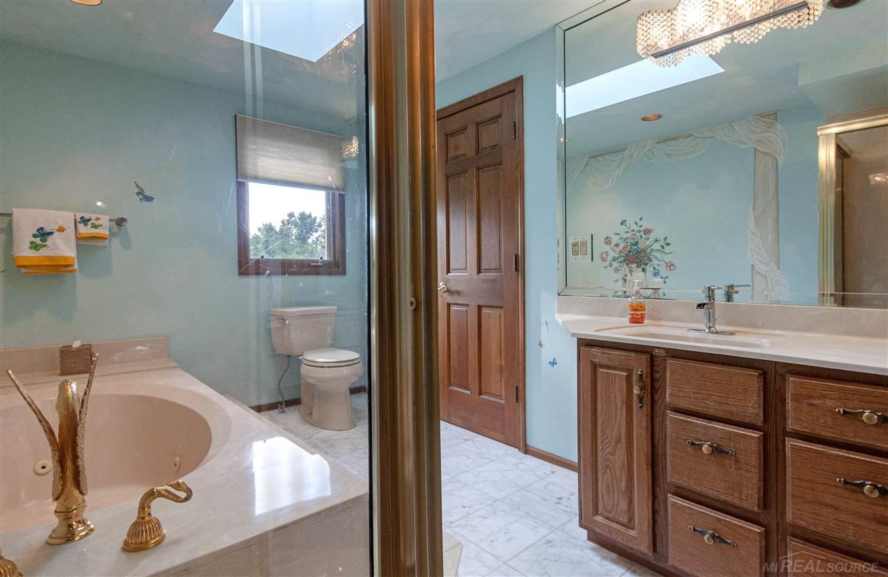 987 Lake Shore Road Grosse Pointe Shores, MI 48236 - Photo 32 of 54