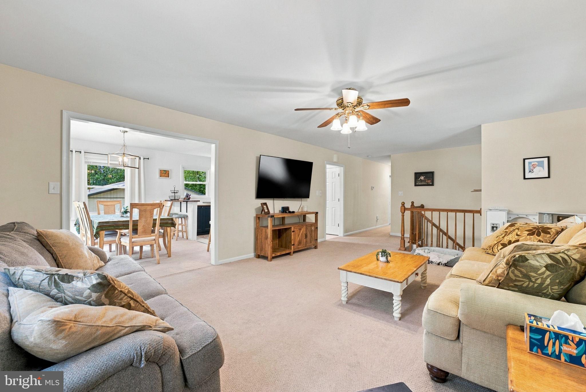 5483 Beach Road Midland, VA 22728 - Photo 16 of 78 Large Light Filled Living Room