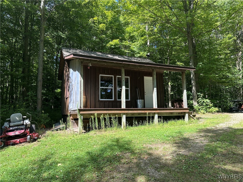 5814 School Road Gainesville, NY 14427 - Photo 1 of 40 Cabin - Front VIew