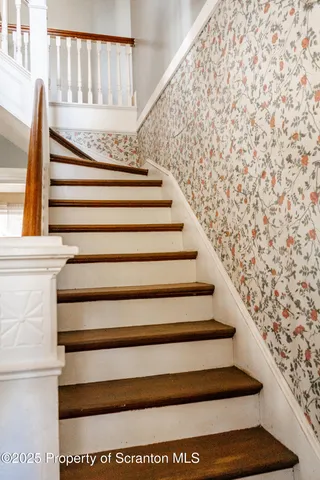 $239,900 | 565 Lake Avenue, Montrose, PA 18801