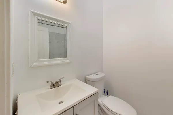 $1,350 | 1908 West 48th Street, Unit 1R, Chicago, IL 60609