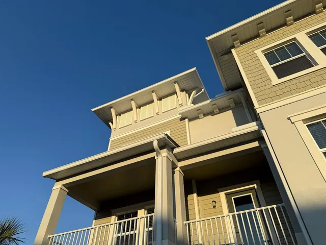 a view of a house with entryway and stairs