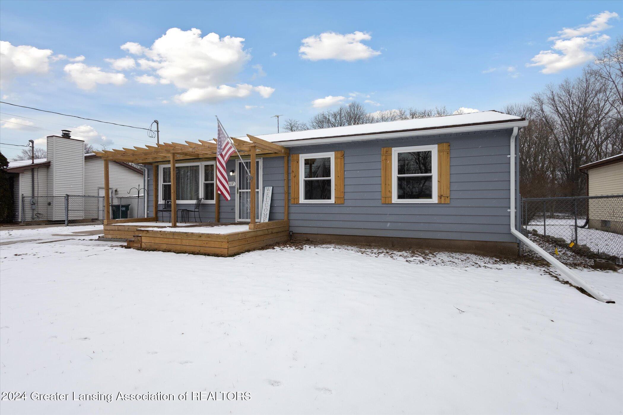 5117 Hughes Road Lansing, MI 48911 - Photo 4 of 38 Exterior