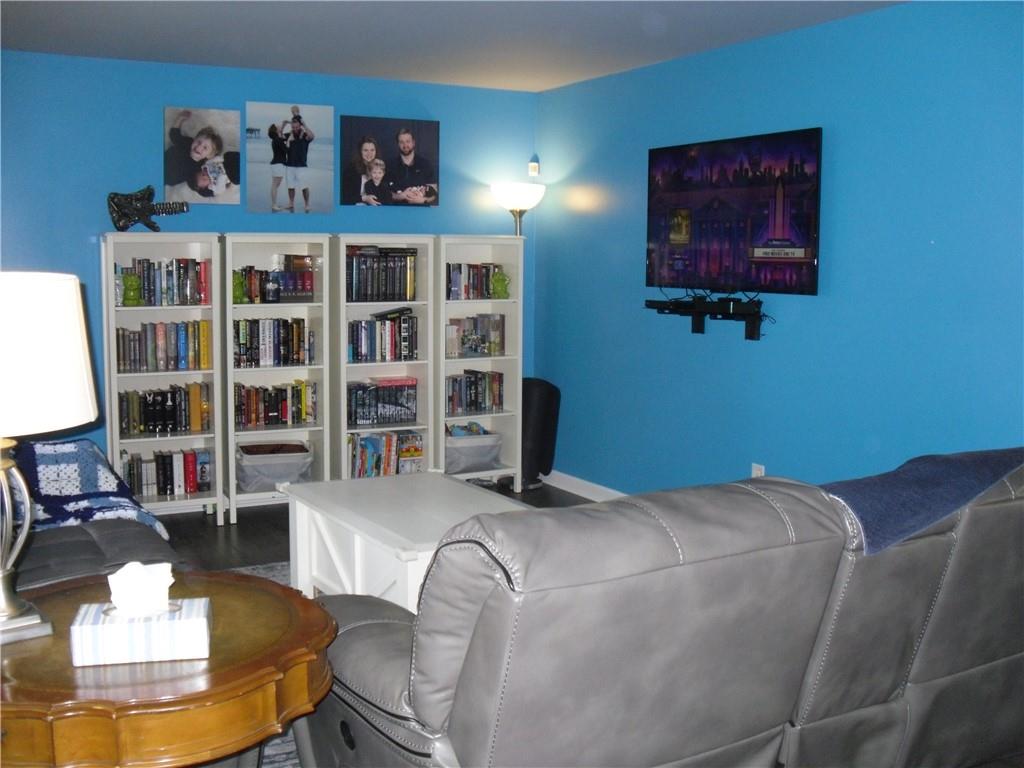 9944 Walker Road Elizabeth, PA 15037 - Photo 17 of 25 Gallery Image 17