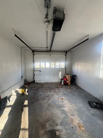 $1,100,000 | 12 Pickwick Road, Marblehead, MA 01945