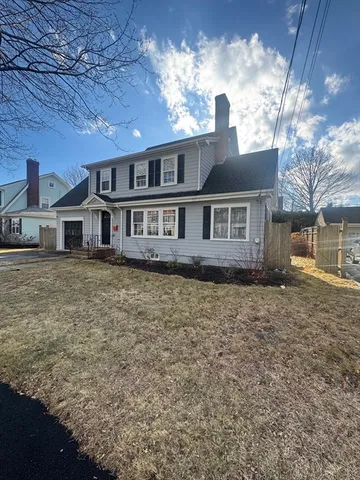 $1,100,000 | 12 Pickwick Road, Marblehead, MA 01945