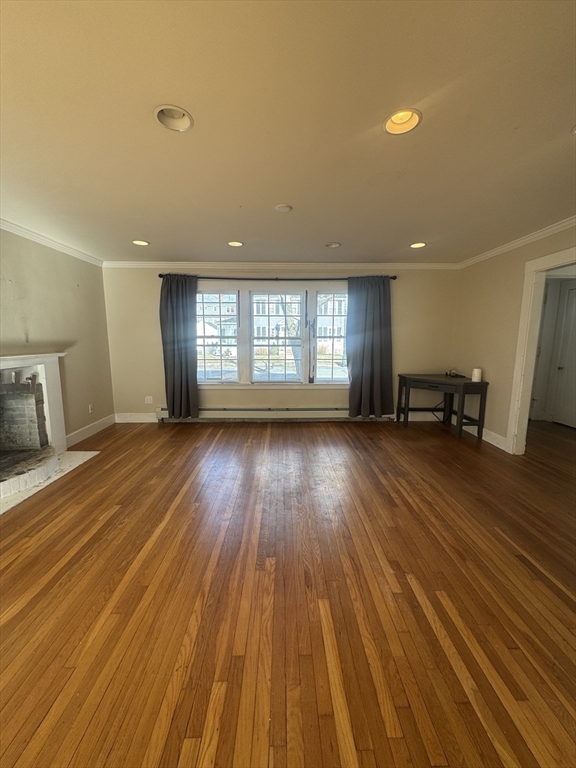 12 Pickwick Road Marblehead, MA 01945 - Photo 3 of 22