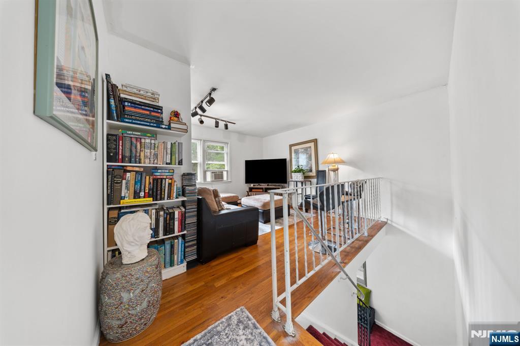 132 Spring Street Leonia, NJ 07605 - Photo 32 of 47