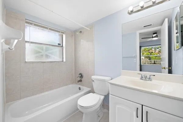 $1,900 | 3258 Coral Ridge Drive, Unit 3258, Coral Springs, FL 33065