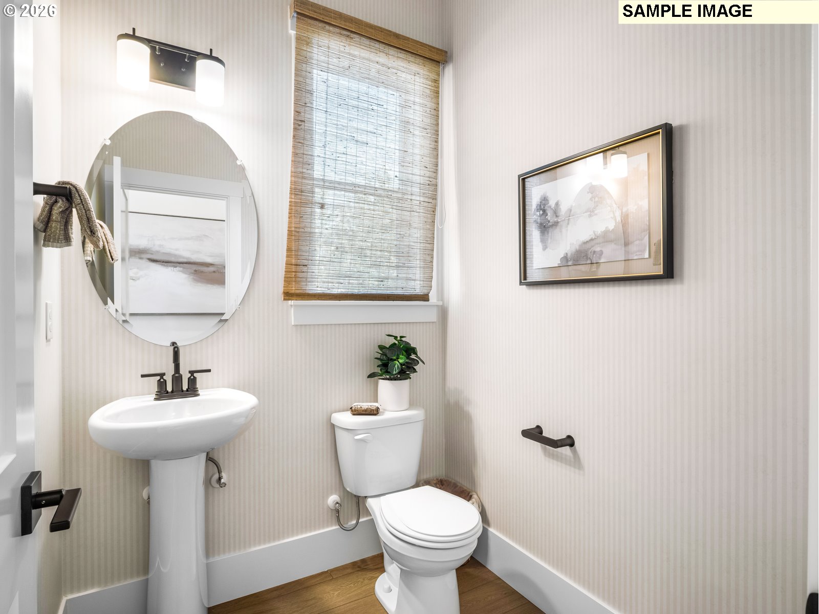 18090 Southwest Hoover Lane Beaverton, OR 97003 - Photo 3 of 29