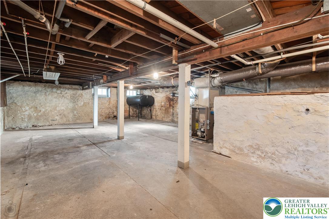 2730 Farmersville Road Bethlehem, PA 18020 - Photo 24 of 24 a view of empty room with refrigerator