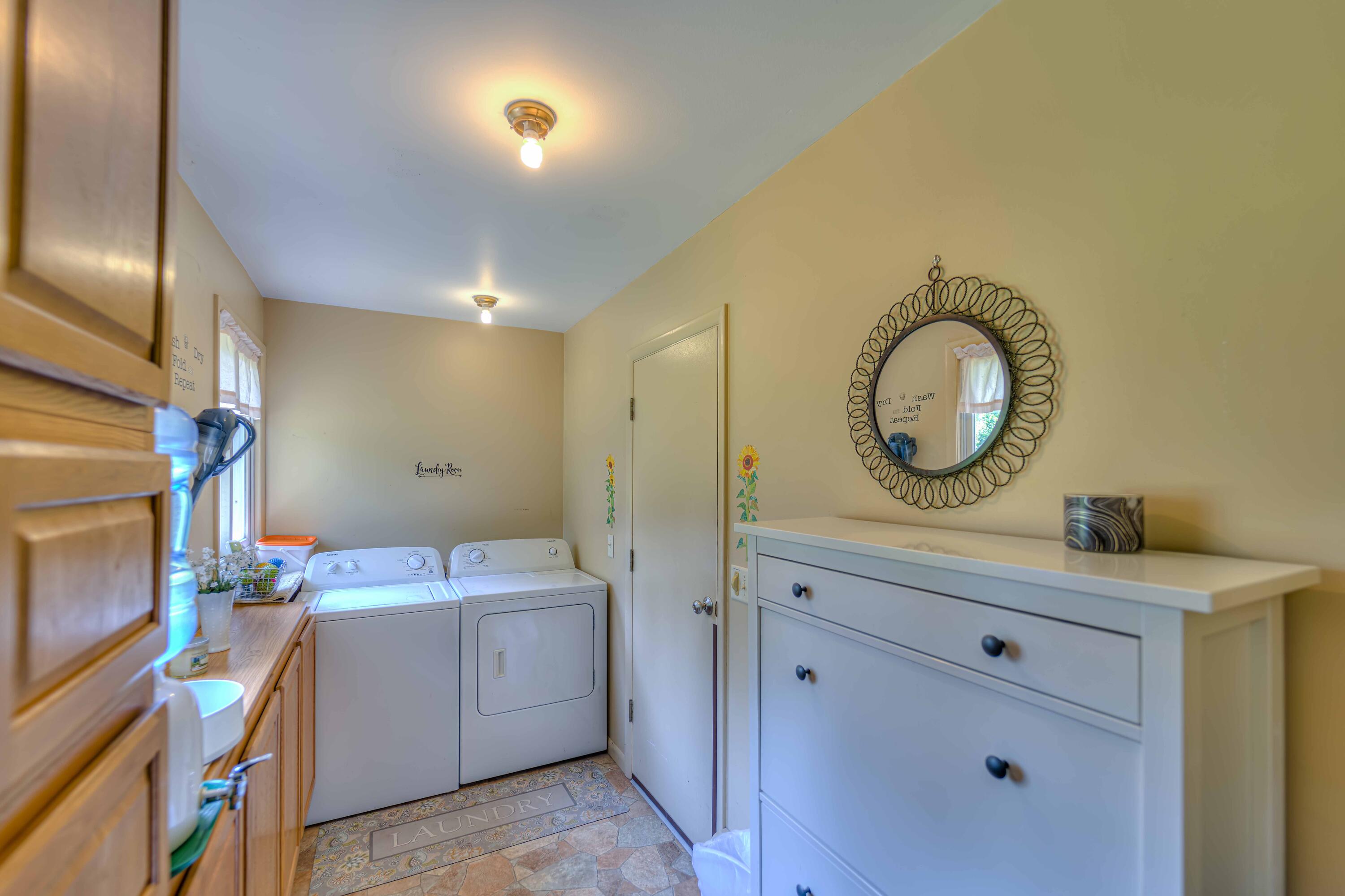 3851 Clarkway Road Jackson, MI 49203 - Photo 15 of 28 3851 Clarkway 31