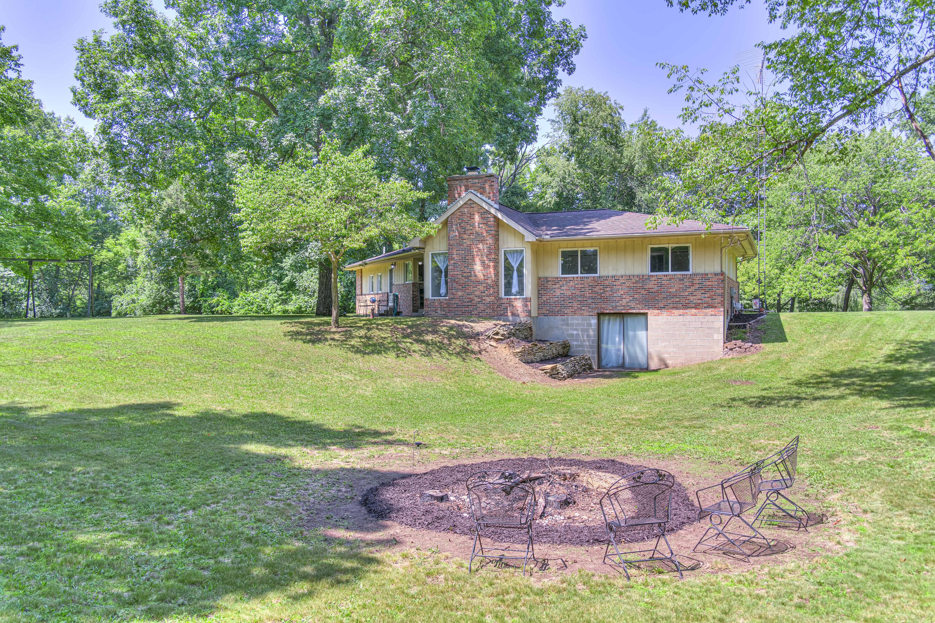 3851 Clarkway Road Jackson, MI 49203 - Photo 2 of 28 3851 Clarkway 07