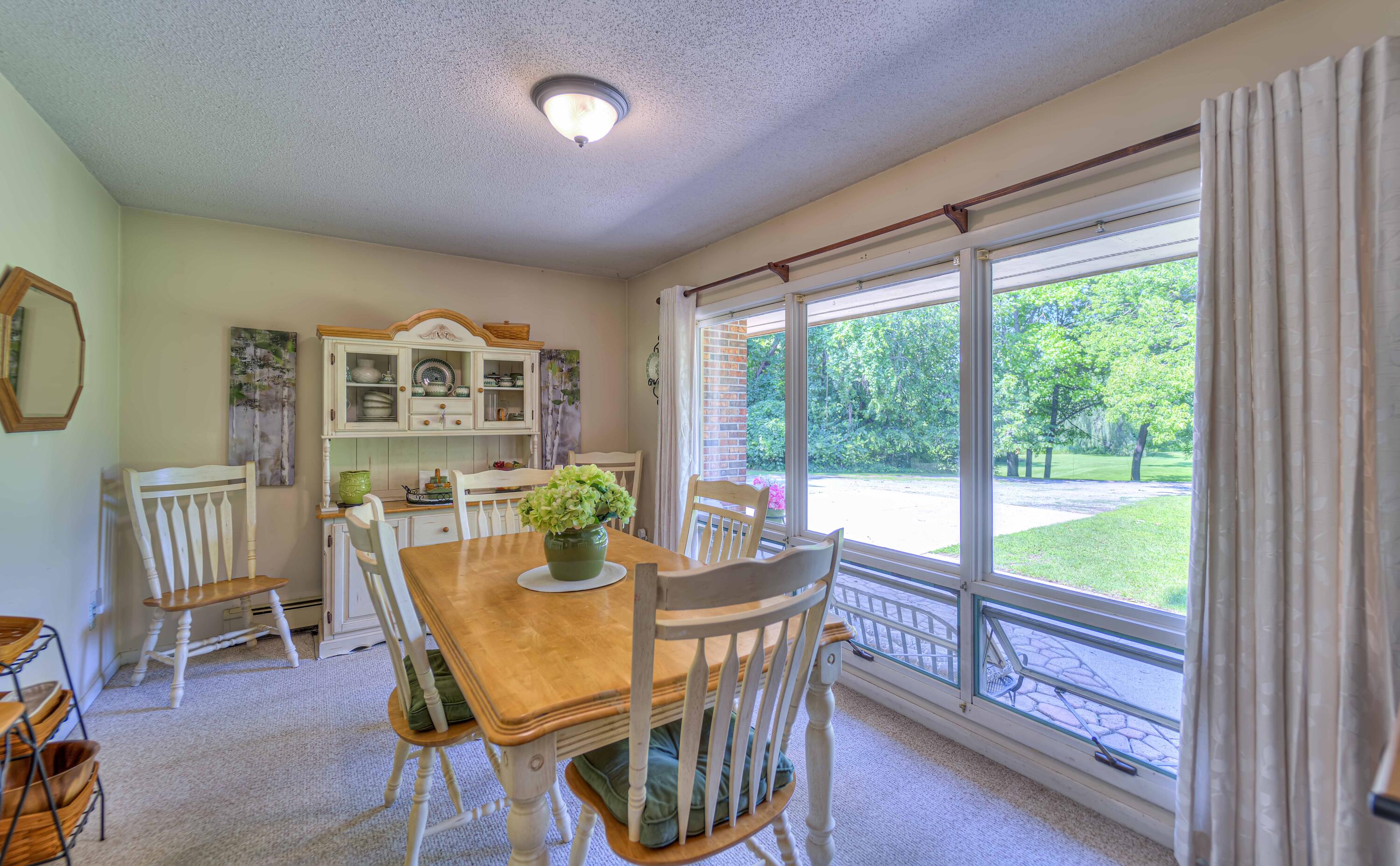 3851 Clarkway Road Jackson, MI 49203 - Photo 10 of 28 3851 Clarkway 26