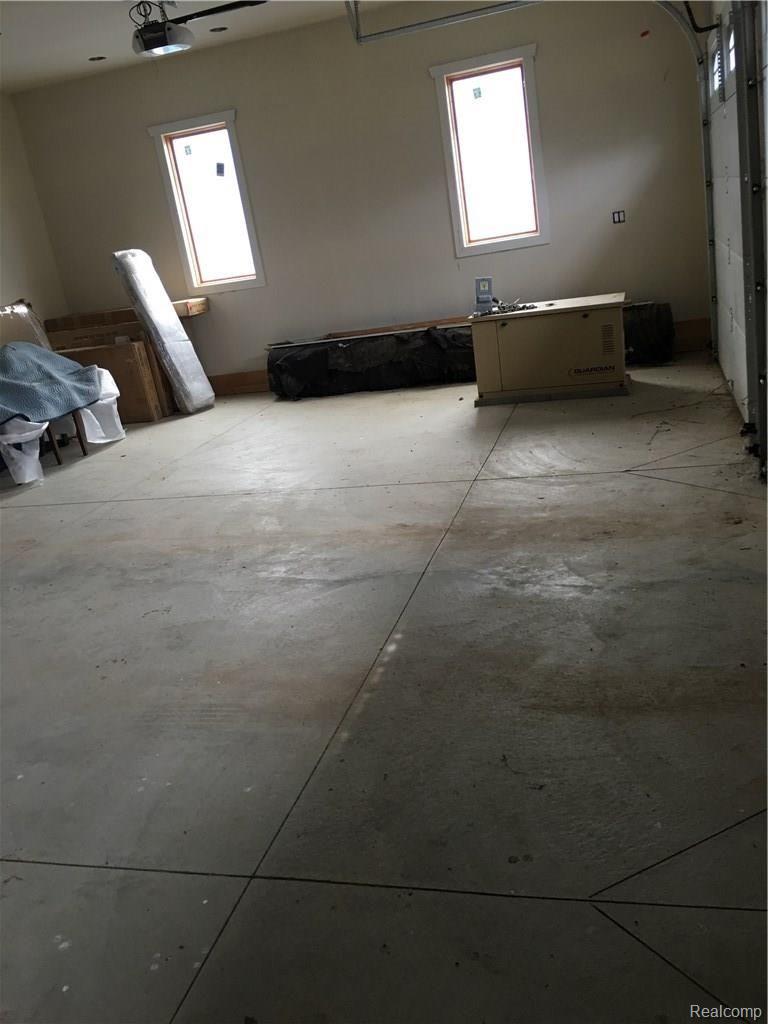 5505 North Livernois Road Rochester, MI 48306 - Photo 14 of 29 2016-04-02 13.42