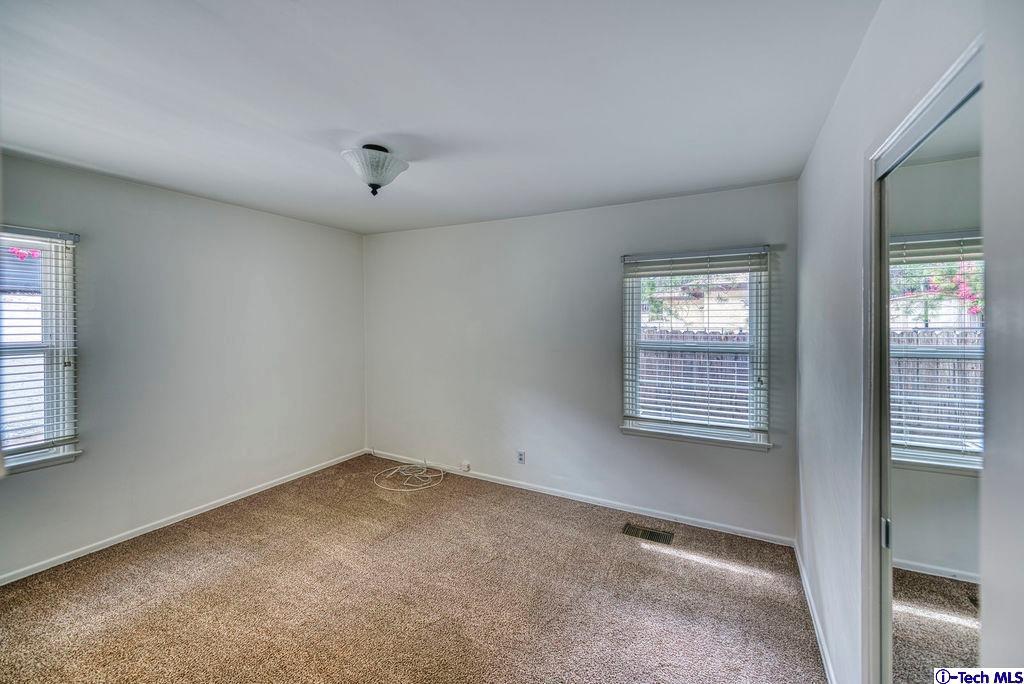 2849 Markridge Road La Crescenta, CA 91214 - Photo 13 of 27