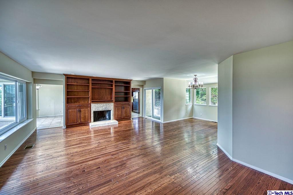 2849 Markridge Road La Crescenta, CA 91214 - Photo 3 of 27