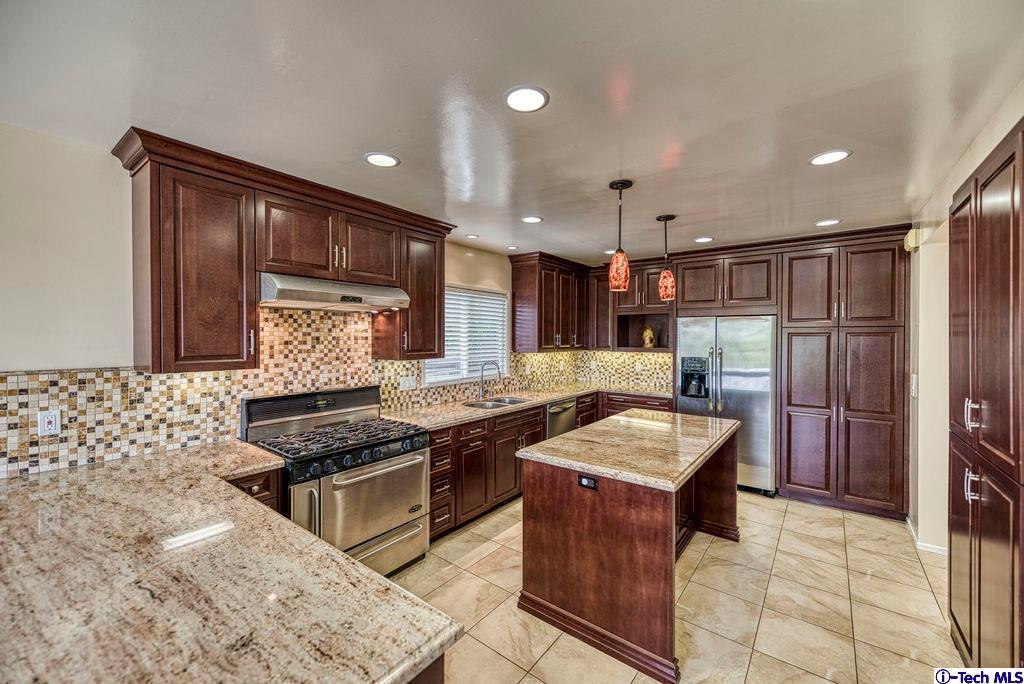 2849 Markridge Road La Crescenta, CA 91214 - Photo 7 of 27