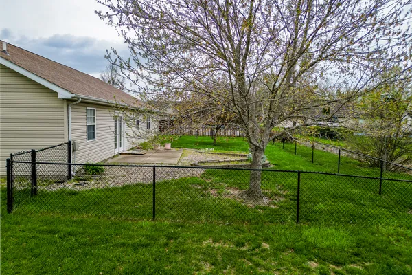 $243,000 | 1401 Posey Street, Marion, IL 62959