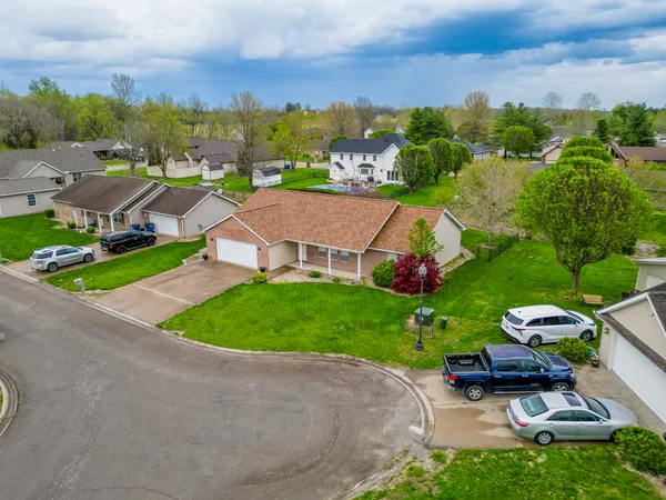 $243,000 | 1401 Posey Street, Marion, IL 62959