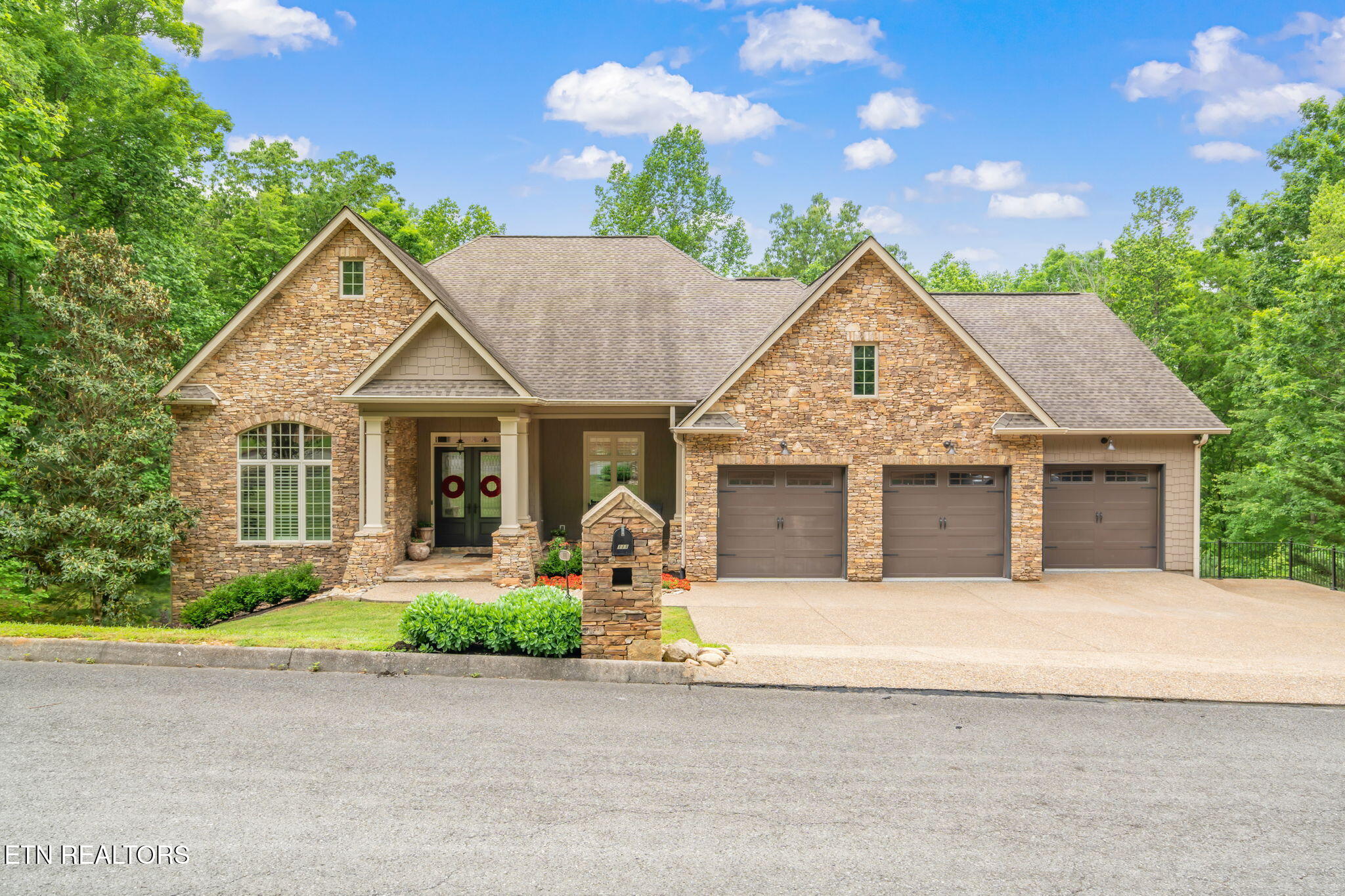 111 Winchester Circle Oak Ridge, TN 37830 - Photo 1 of 60 1-web-or-mls-111 Winchester Circle-2