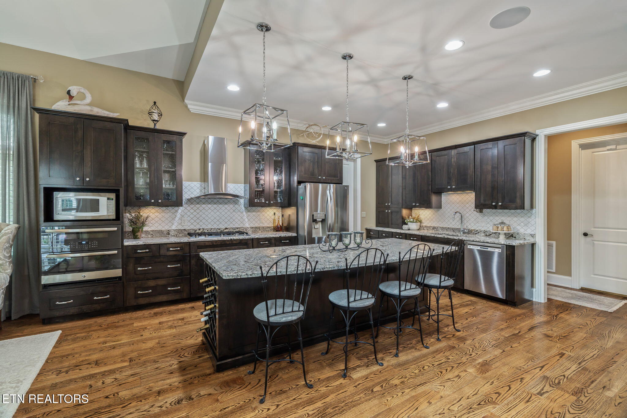 111 Winchester Circle Oak Ridge, TN 37830 - Photo 22 of 60 27-web-or-mls-111 Winchester Circle-28
