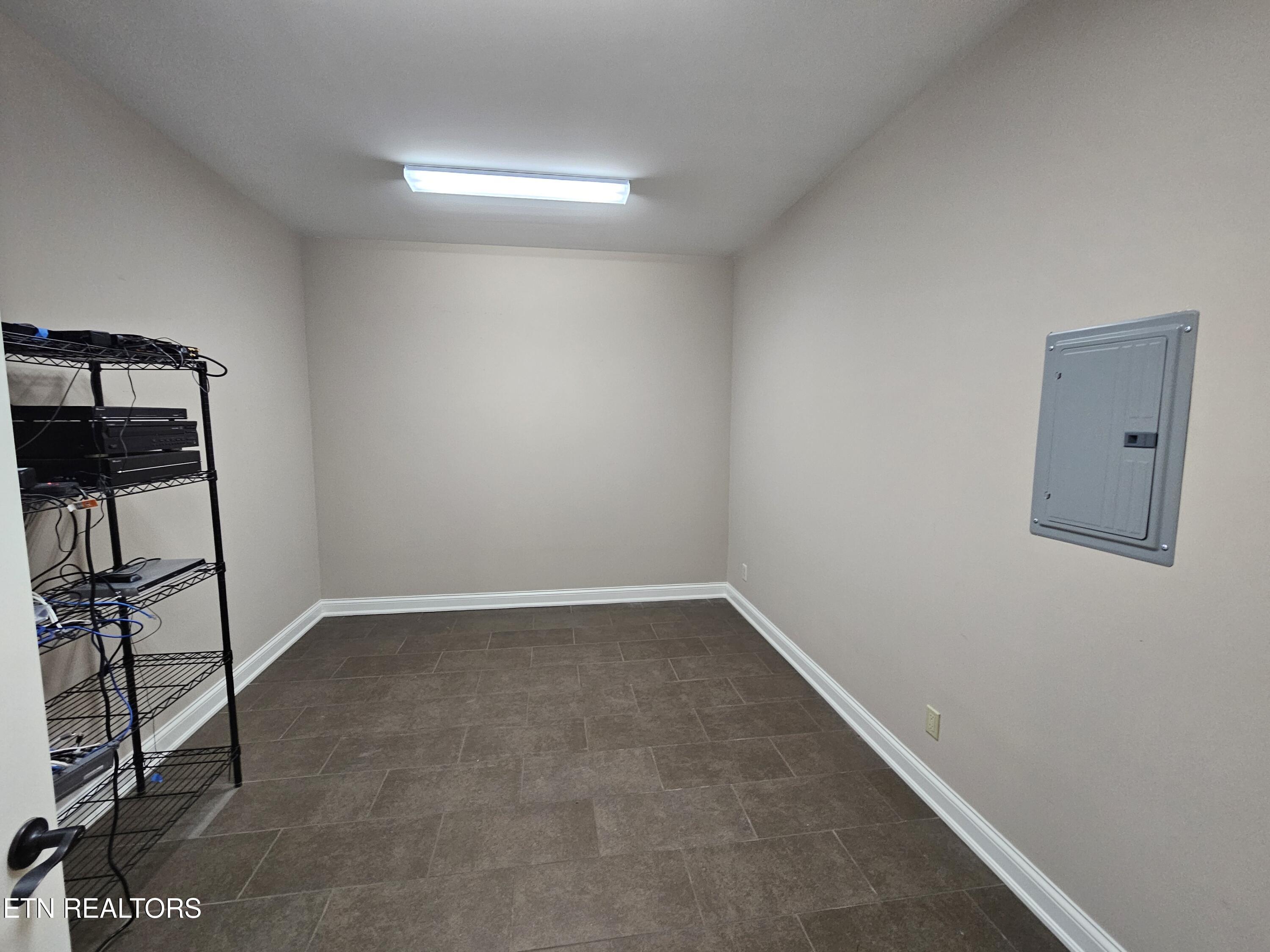 111 Winchester Circle Oak Ridge, TN 37830 - Photo 42 of 60 20251015_132652