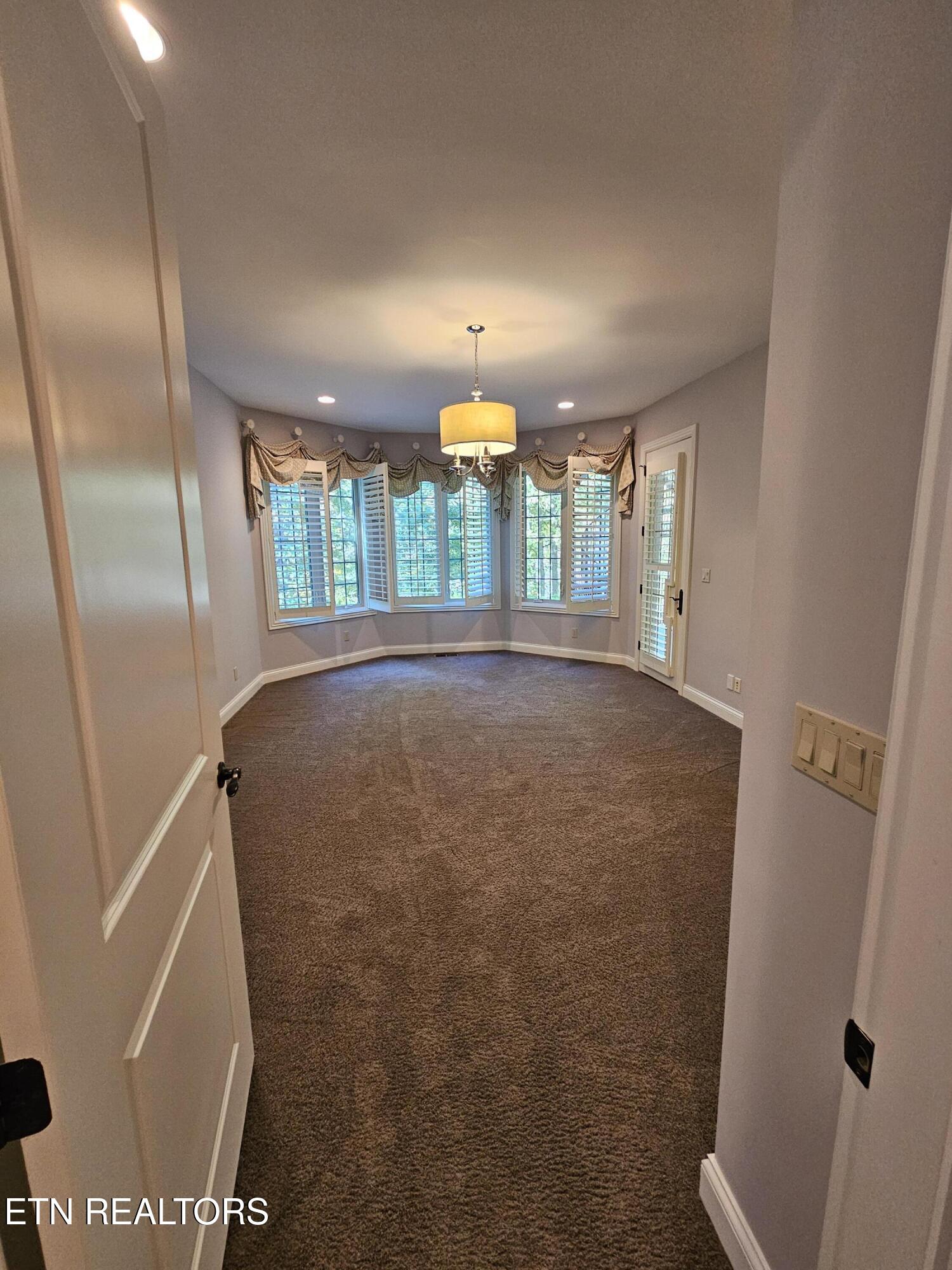 111 Winchester Circle Oak Ridge, TN 37830 - Photo 48 of 60 20251015_133622