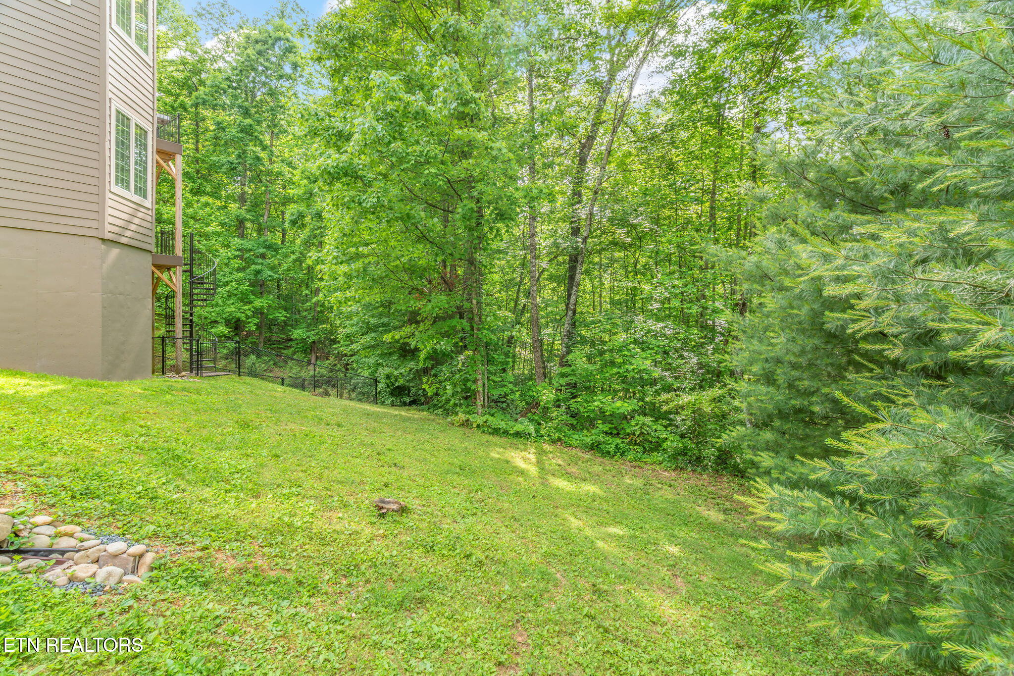 111 Winchester Circle Oak Ridge, TN 37830 - Photo 54 of 60 68-web-or-mls-111 Winchester Circle-69