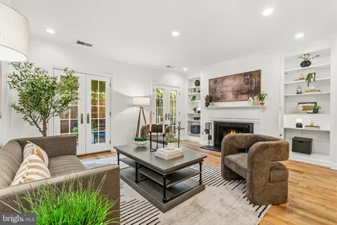 $915,000 | 1614 Beekman Place Northwest, Unit C, Washington, DC 20009