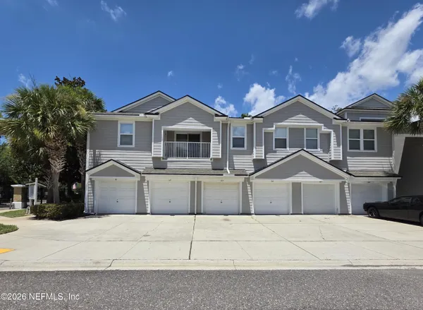 $1,675 | 8196 Cabin Lake Circle, Unit 112, Jacksonville, FL 32256