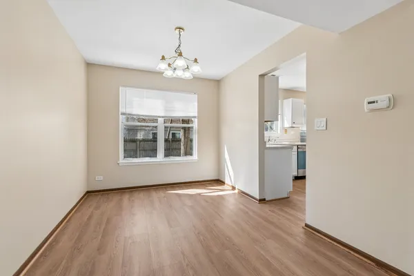 $2,850 | 1317 Spalding Drive, Mundelein, IL 60060