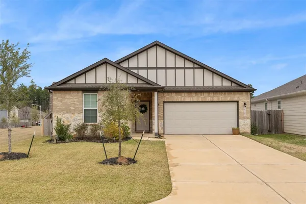 $1,950 | 25605 Microstar Way, Montgomery, TX 77316
