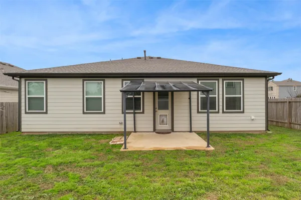 $1,950 | 25605 Microstar Way, Montgomery, TX 77316