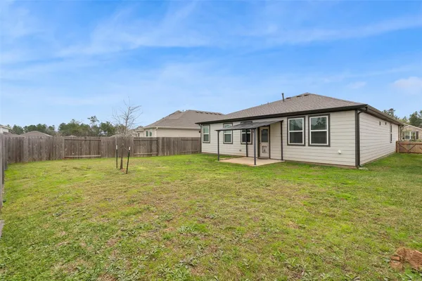 $1,950 | 25605 Microstar Way, Montgomery, TX 77316