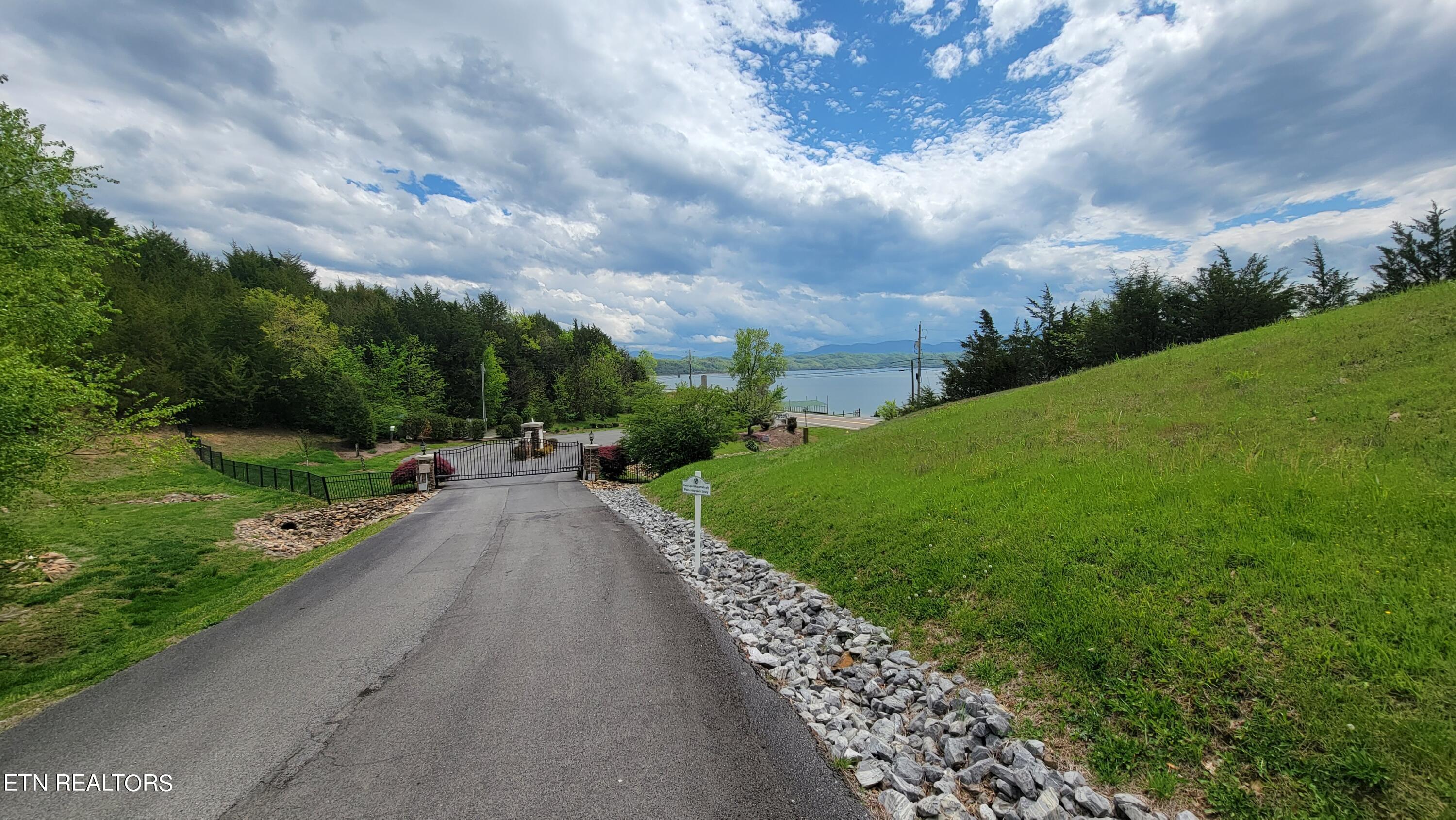 Lakeshore Drive Newport, TN 37821 - Photo 11 of 14 Gated Community