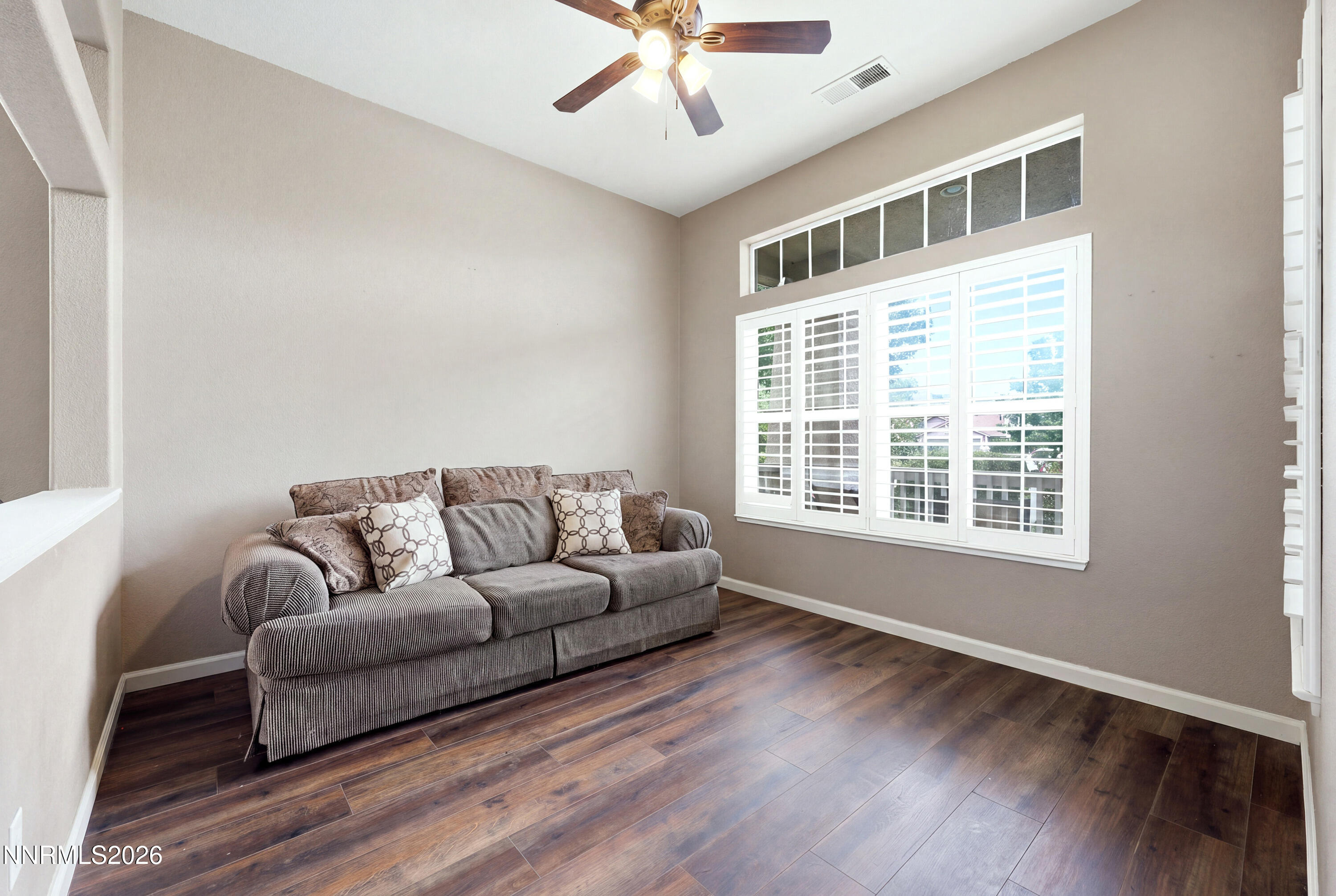 9599 Mammoth Court Reno, NV 89521 - Photo 5 of 22 27_9599_mammoth_ct_038